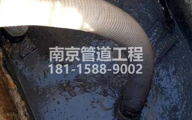213东方城抽粪