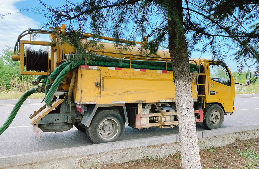 283东方城清洗抽粪车