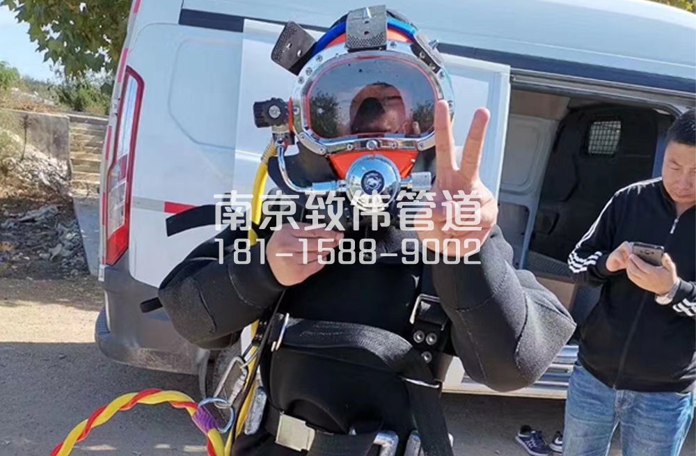 356东方城沉淀池清底