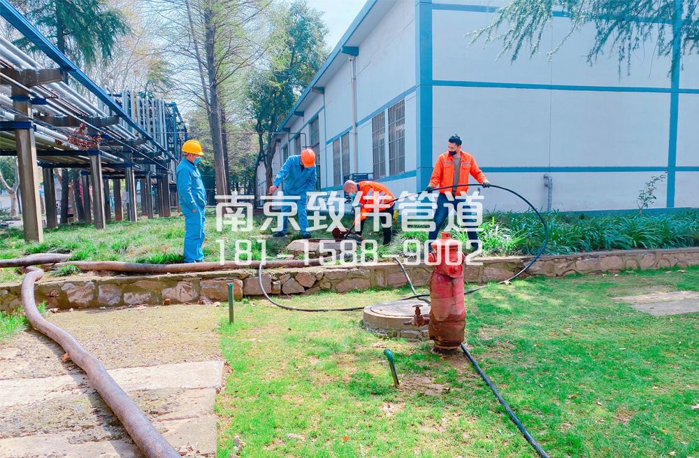 360东方城石化工厂管道清洗